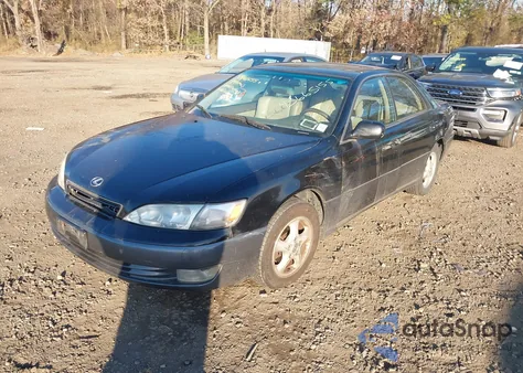 1997 Lexus Es 300 z USA, uszkodzony, nr VIN JT8BF22G0V5001591